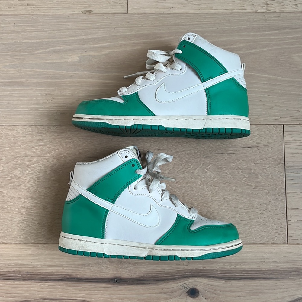 Nike Kids Sneakers Green and White